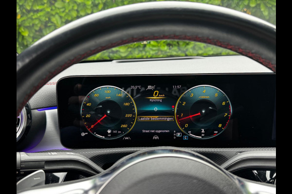 Mercedes-Benz CLA-Klasse CLA 250 4MATIC PREMIUM PLUS AMG HUD PANORAMADAK BTW ORIGINEEL NEDERLANDS NAP DEALER ONDERHOUDEN