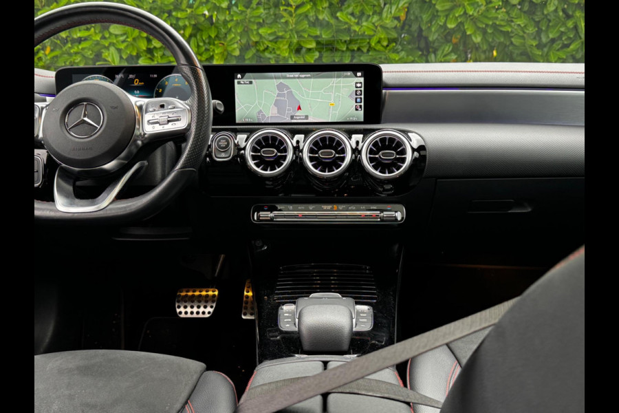 Mercedes-Benz CLA-Klasse CLA 250 4MATIC PREMIUM PLUS AMG HUD PANORAMADAK BTW ORIGINEEL NEDERLANDS NAP DEALER ONDERHOUDEN