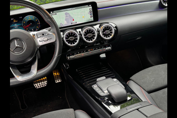 Mercedes-Benz CLA-Klasse CLA 250 4MATIC PREMIUM PLUS AMG HUD PANORAMADAK BTW ORIGINEEL NEDERLANDS NAP DEALER ONDERHOUDEN