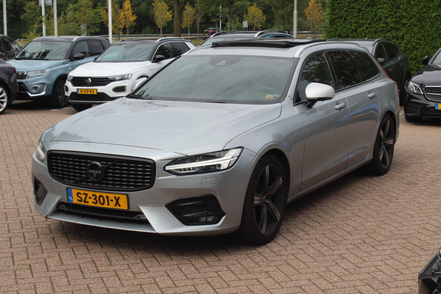 Volvo V90 2.0 D3 R-Design / Trekhaak / Panoramadak / Camera / Head-up / Leder / 19'' / Standverwarming / Dodehoek / Stuur+Stoelverwarming / Elektr. achterklep / ACC