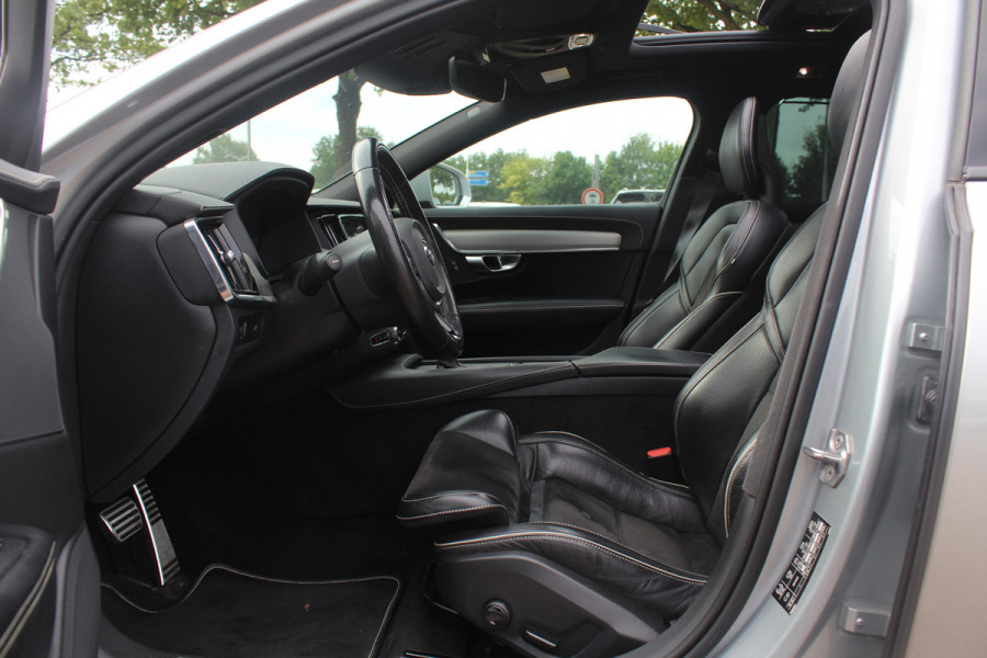 Volvo V90 2.0 D3 R-Design / Trekhaak / Panoramadak / Camera / Head-up / Leder / 19'' / Standverwarming / Dodehoek / Stuur+Stoelverwarming / Elektr. achterklep / ACC