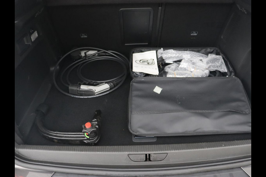 Opel Grandland X 1.6 Turbo Hybrid Ultimatie | Stoelventilatie | 360 Camera | Trekhaak | Carplay | Leder | Memory | Adaptive cruise | Full LED | Navigatie | PHEV | Plug In