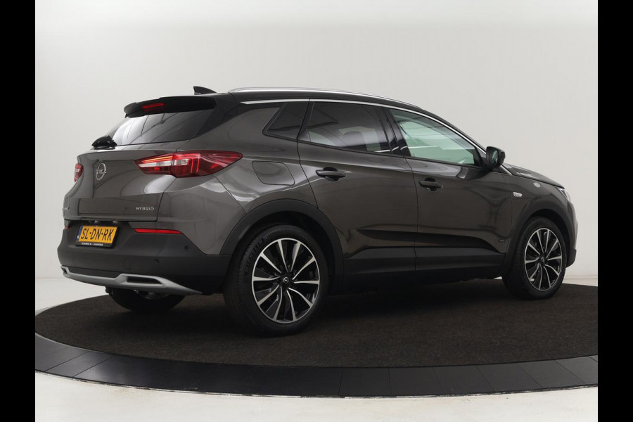 Opel Grandland X 1.6 Turbo Hybrid Ultimatie | Stoelventilatie | 360 Camera | Trekhaak | Carplay | Leder | Memory | Adaptive cruise | Full LED | Navigatie | PHEV | Plug In