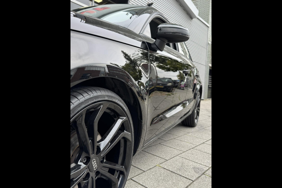 Audi A1 Sportback 1.0 TFSi Design - Navigatie I Airco I PDC I Nwe 18 inch Sport velgen I Comfort pakket I Dealer onderhouden