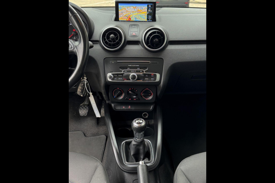 Audi A1 Sportback 1.0 TFSi Design - Navigatie I Airco I PDC I Nwe 18 inch Sport velgen I Comfort pakket I Dealer onderhouden