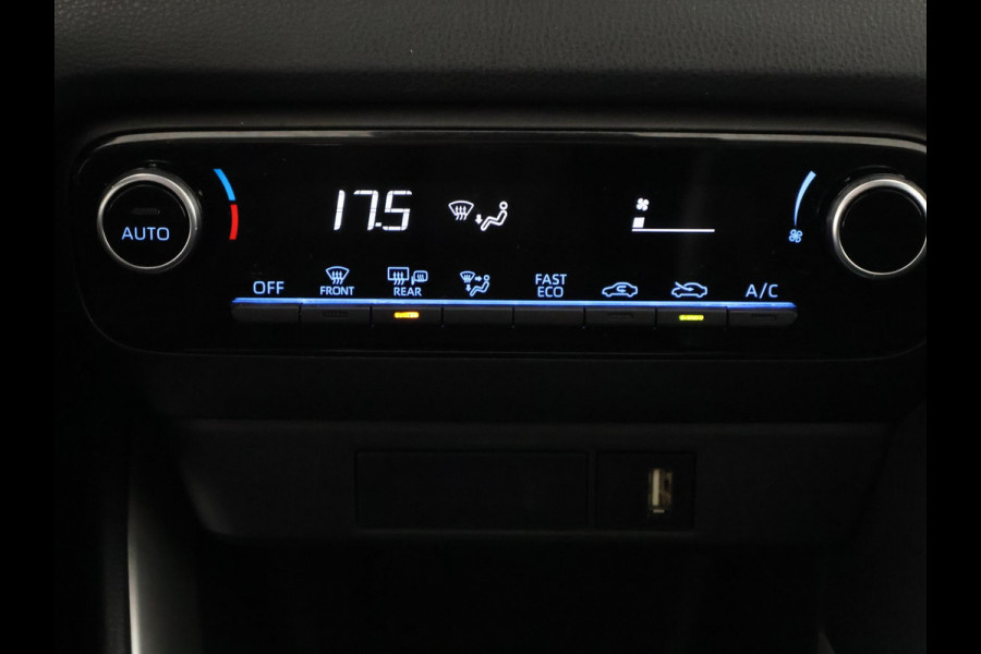 Toyota Yaris 1.5 Hybrid Active Bi-Tone | Apple Carplay& AndroidAUTO | Privacy Glass | Adapt.Cruise Control |