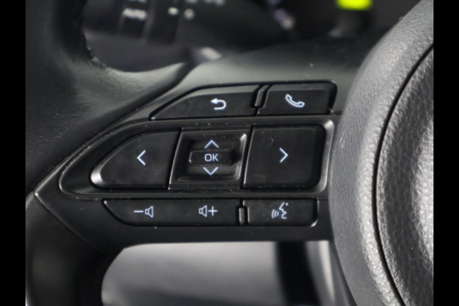 Toyota Yaris 1.5 Hybrid Active Bi-Tone | Apple Carplay& AndroidAUTO | Privacy Glass | Adapt.Cruise Control |