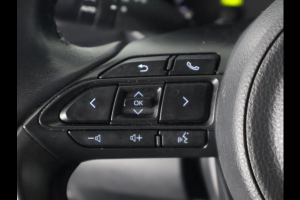 Toyota Yaris 1.5 Hybrid Active Bi-Tone | Apple Carplay& AndroidAUTO | Privacy Glass | Adapt.Cruise Control |