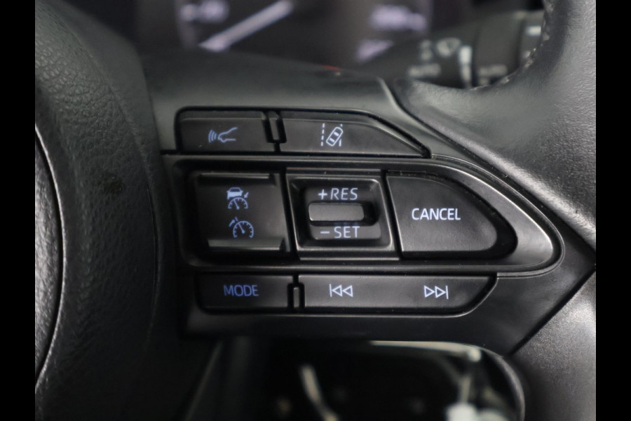 Toyota Yaris 1.5 Hybrid Active Bi-Tone | Apple Carplay& AndroidAUTO | Privacy Glass | Adapt.Cruise Control |