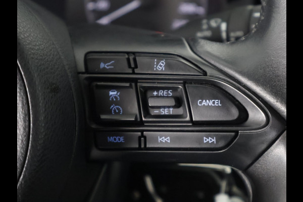 Toyota Yaris 1.5 Hybrid Active Bi-Tone | Apple Carplay& AndroidAUTO | Privacy Glass | Adapt.Cruise Control |