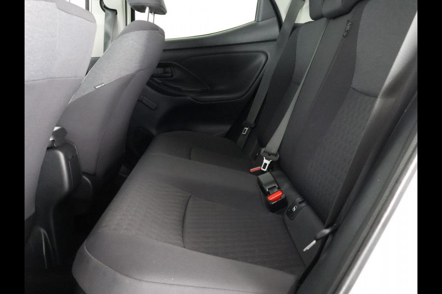 Toyota Yaris 1.5 Hybrid Active Bi-Tone | Apple Carplay& AndroidAUTO | Privacy Glass | Adapt.Cruise Control |