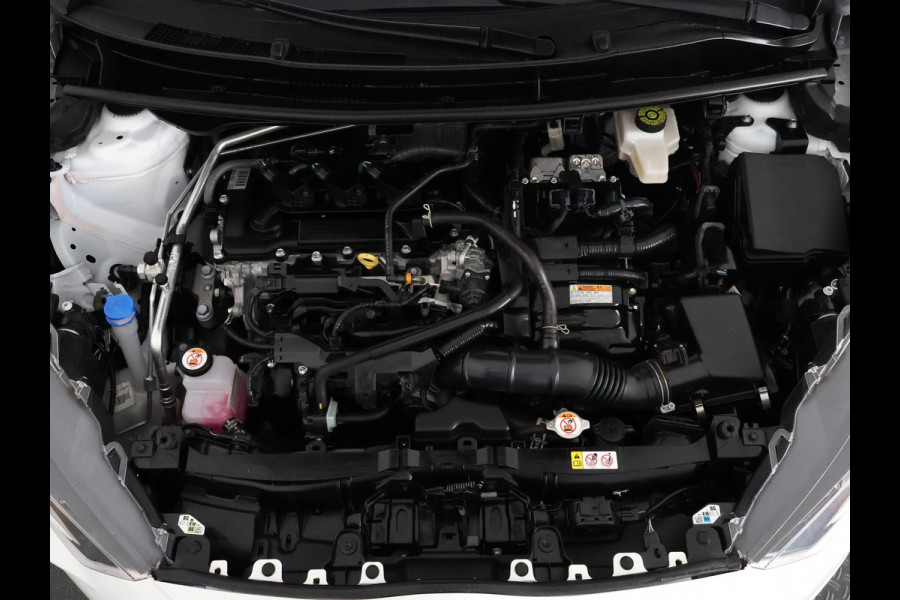 Toyota Yaris 1.5 Hybrid Active Bi-Tone | Apple Carplay& AndroidAUTO | Privacy Glass | Adapt.Cruise Control |