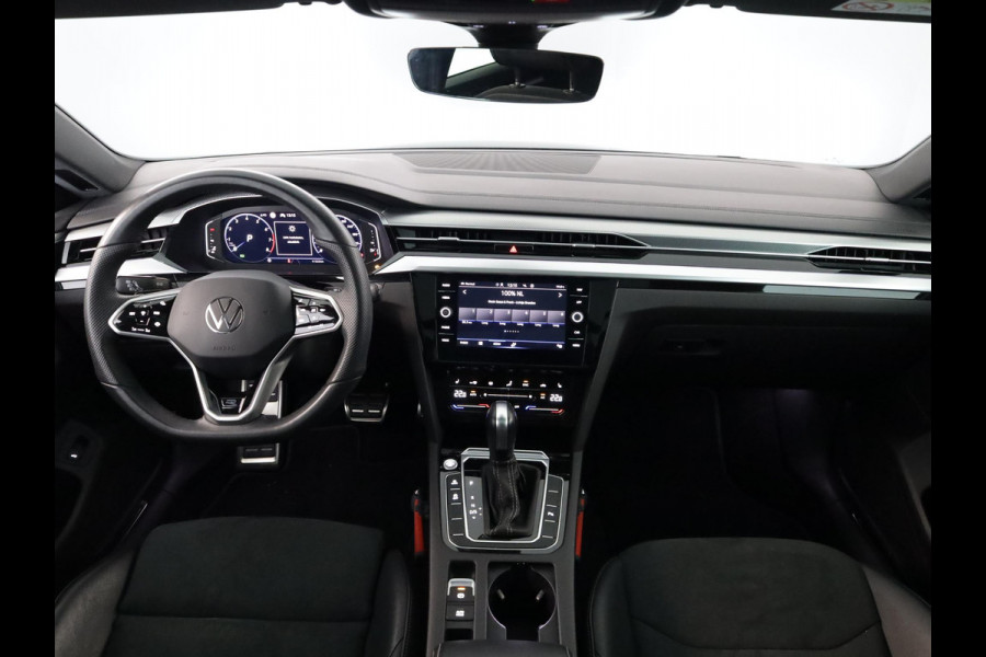 Volkswagen Arteon Shooting Brake 2.0 TSI R-Line Business 190PK | Panorama dak | Clima | Sfeer | Achteruitrijcamera |