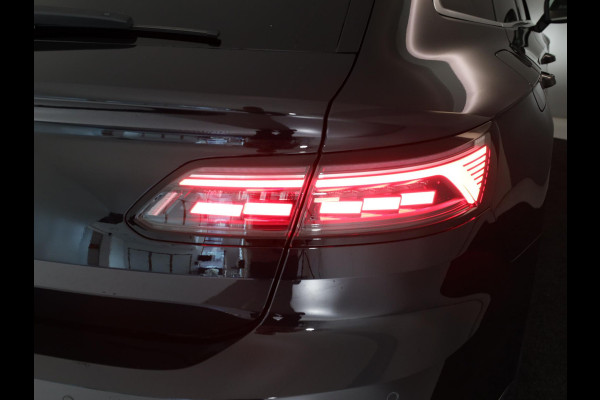 Volkswagen Arteon Shooting Brake 2.0 TSI R-Line Business 190PK | Panorama dak | Clima | Sfeer | Achteruitrijcamera |