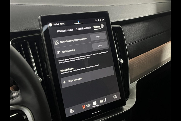 Volvo XC90 2.0 T8 Plug-in hybrid Plus Dark *Facelift* | Luchtvering | Open dak | Adapt. Cruise | Harman & Kardon | Google |