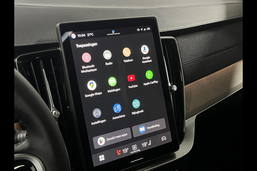 Volvo XC90 2.0 T8 Plug-in hybrid Plus Dark *Facelift* | Luchtvering | Open dak | Adapt. Cruise | Harman & Kardon | Google |