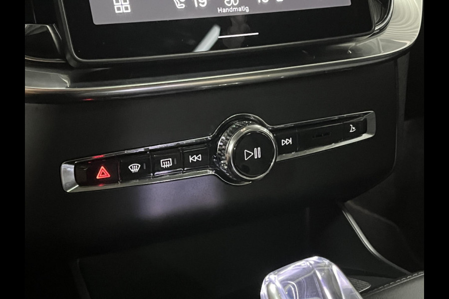 Volvo XC90 2.0 T8 Plug-in hybrid Plus Dark *Facelift* | Luchtvering | Open dak | Adapt. Cruise | Harman & Kardon | Google |