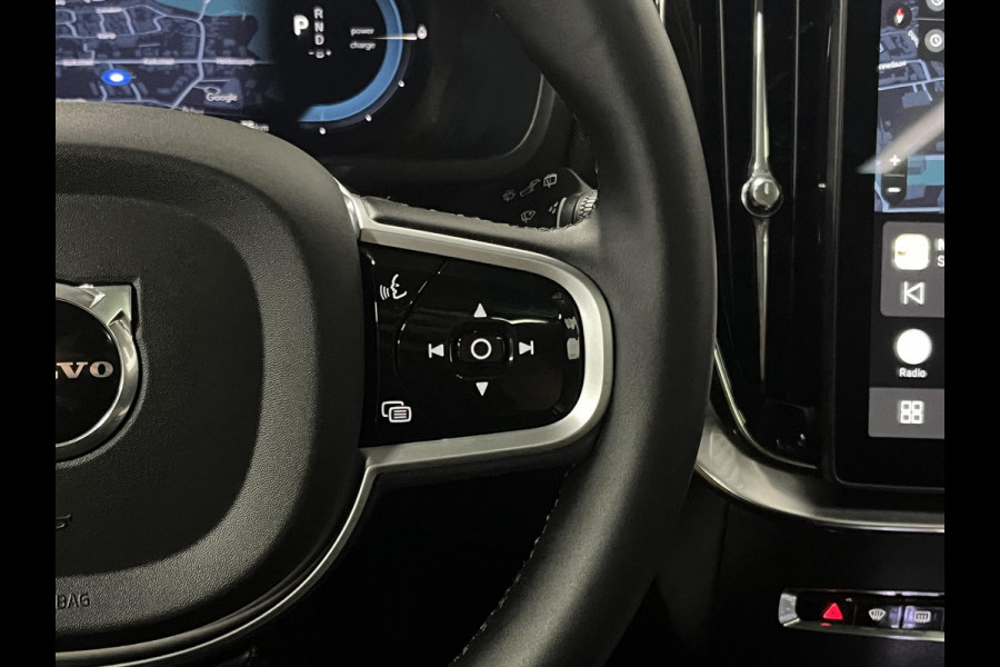 Volvo XC90 2.0 T8 Plug-in hybrid Plus Dark *Facelift* | Luchtvering | Open dak | Adapt. Cruise | Harman & Kardon | Google |