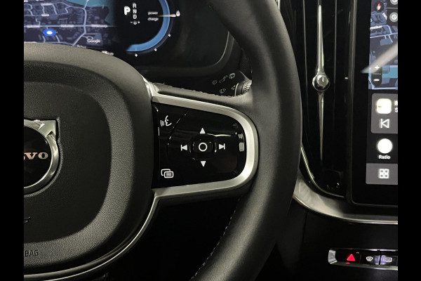 Volvo XC90 2.0 T8 Plug-in hybrid Plus Dark *Facelift* | Luchtvering | Open dak | Adapt. Cruise | Harman & Kardon | Google |