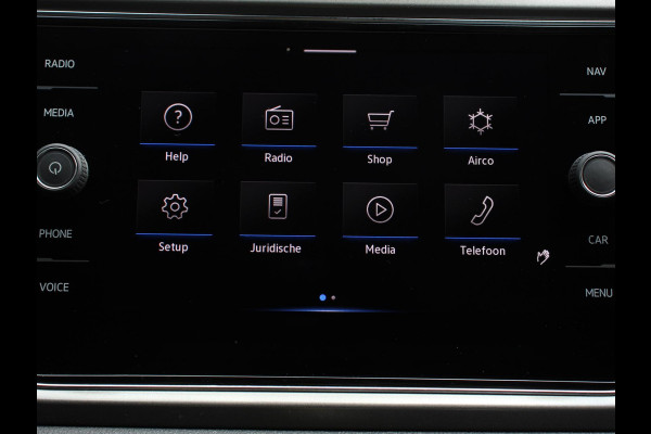 Volkswagen T-Roc 1.5 TSI 150pk Automaat Style | Navigatie | Climate Control | Adaptieve Cruise Control | Electrisch bedienbare achterklep | Camera | Parkeersensoren Voor en Achter | Verwarmbare voorstoelen
