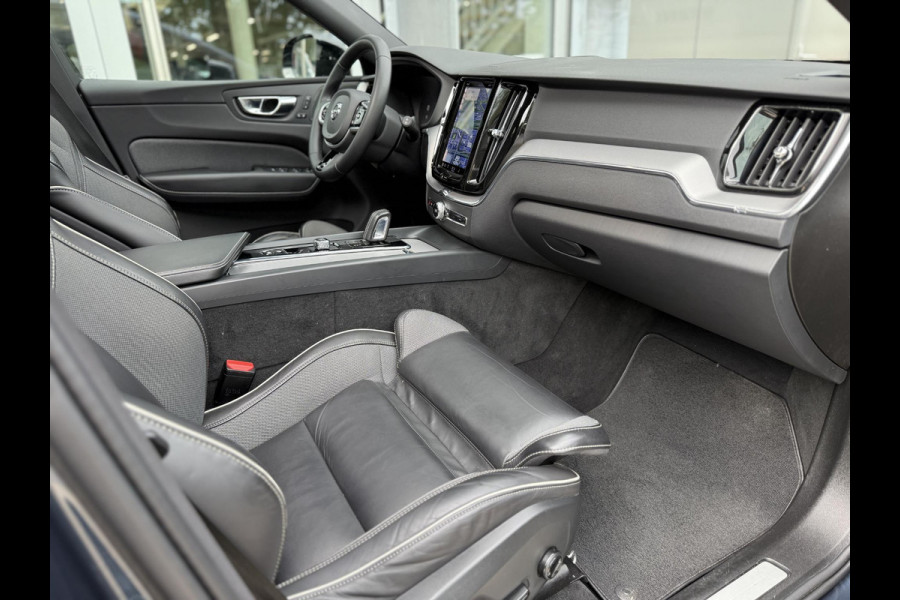 Volvo XC60 2.0 T6 340PK Plug-in hybrid AWD R-Design Facelift|Pano|H&K|Trekhaak|AutoPilot|20"