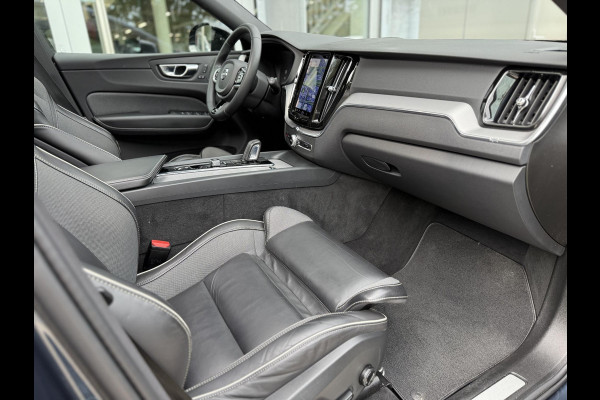 Volvo XC60 2.0 T6 340PK Plug-in hybrid AWD R-Design Facelift|Pano|H&K|Trekhaak|AutoPilot|20"