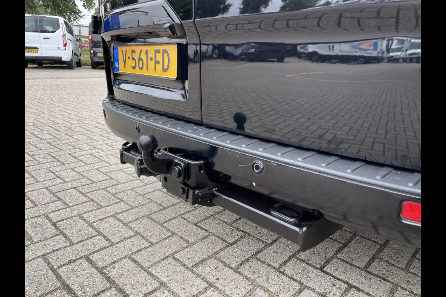 Ford Transit Custom 270 2.2 TDCI 125pk L1H1 Anniversary Edition / vaste prijs rijklaar € 12.950 ex btw / lichtmetalen velgen / stoelverwarming / half leer / cruise / airco / navi / trekhaak 2500 kg !