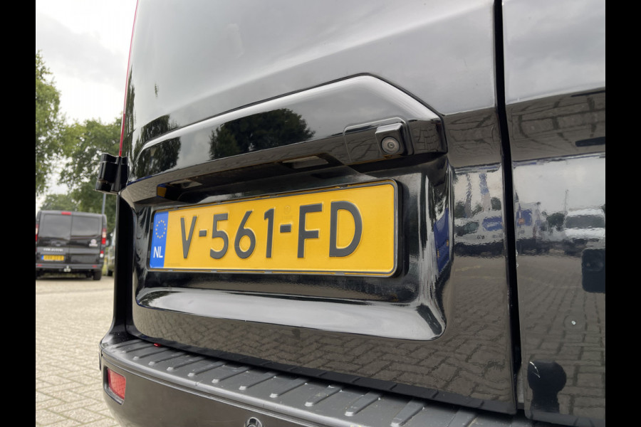 Ford Transit Custom 270 2.2 TDCI 125pk L1H1 Anniversary Edition / vaste prijs rijklaar € 12.950 ex btw / lichtmetalen velgen / stoelverwarming / half leer / cruise / airco / navi / trekhaak 2500 kg !