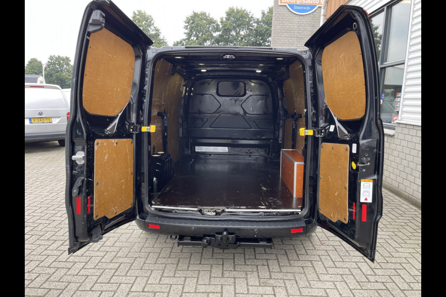 Ford Transit Custom 270 2.2 TDCI 125pk L1H1 Anniversary Edition / vaste prijs rijklaar € 12.950 ex btw / lichtmetalen velgen / stoelverwarming / half leer / cruise / airco / navi / trekhaak 2500 kg !