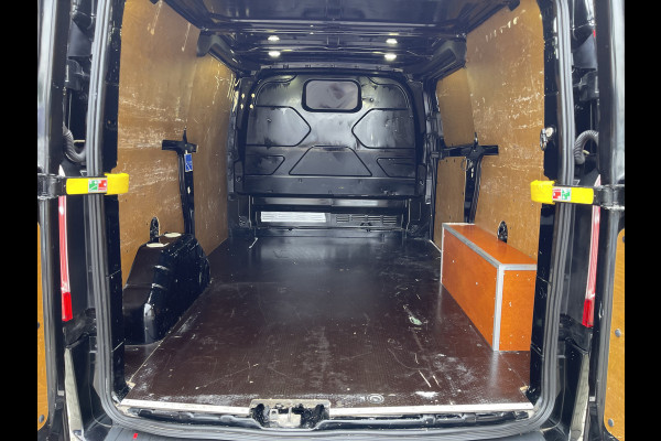 Ford Transit Custom 270 2.2 TDCI 125pk L1H1 Anniversary Edition / vaste prijs rijklaar € 12.950 ex btw / lichtmetalen velgen / stoelverwarming / half leer / cruise / airco / navi / trekhaak 2500 kg !