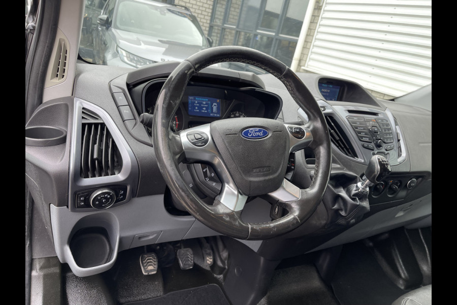 Ford Transit Custom 270 2.2 TDCI 125pk L1H1 Anniversary Edition / vaste prijs rijklaar € 12.950 ex btw / lichtmetalen velgen / stoelverwarming / half leer / cruise / airco / navi / trekhaak 2500 kg !