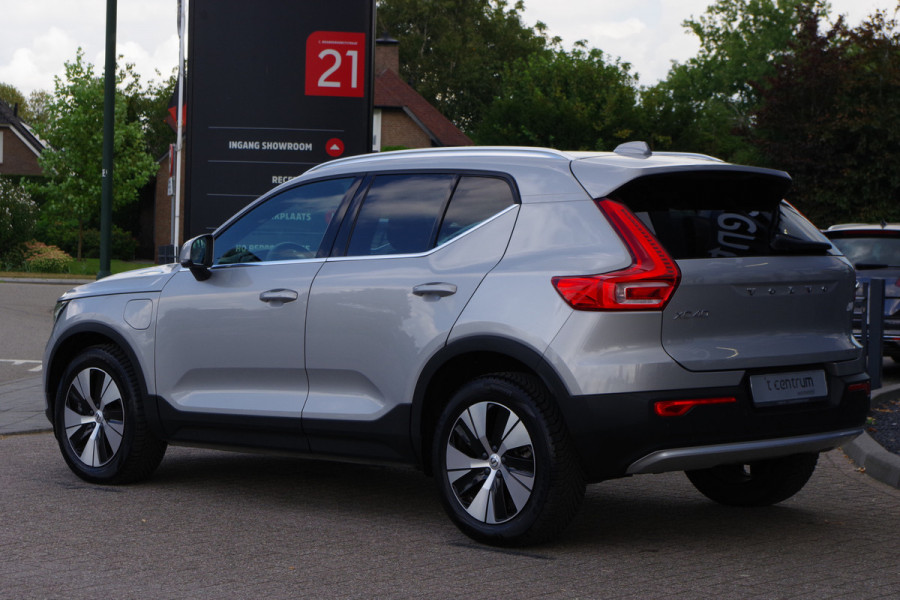 Volvo XC40 1.5 T4 Plug-in Hybrid 211 PK Core Bright, Camera, Climate Control, Carplay