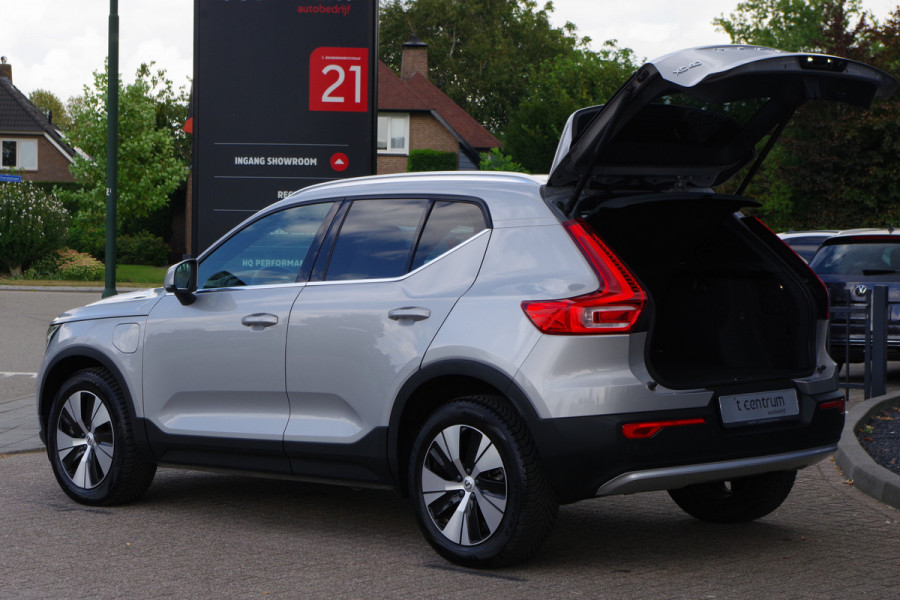 Volvo XC40 1.5 T4 Plug-in Hybrid 211 PK Core Bright, Camera, Climate Control, Carplay