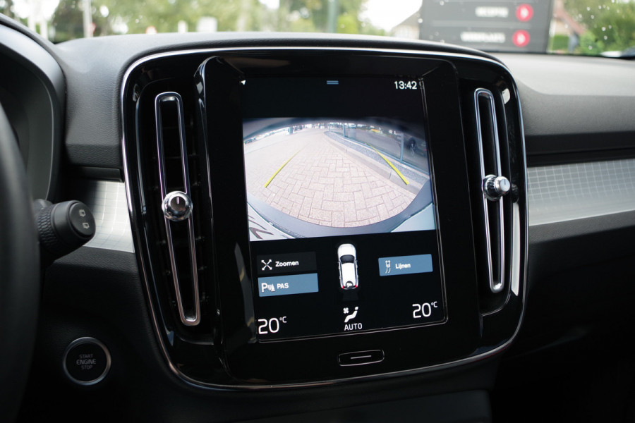 Volvo XC40 1.5 T4 Plug-in Hybrid 211 PK Core Bright, Camera, Climate Control, Carplay