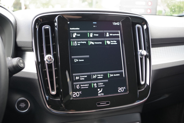 Volvo XC40 1.5 T4 Plug-in Hybrid 211 PK Core Bright, Camera, Climate Control, Carplay