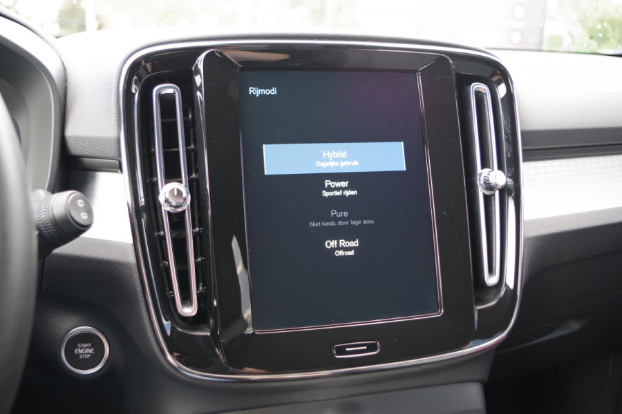 Volvo XC40 1.5 T4 Plug-in Hybrid 211 PK Core Bright, Camera, Climate Control, Carplay