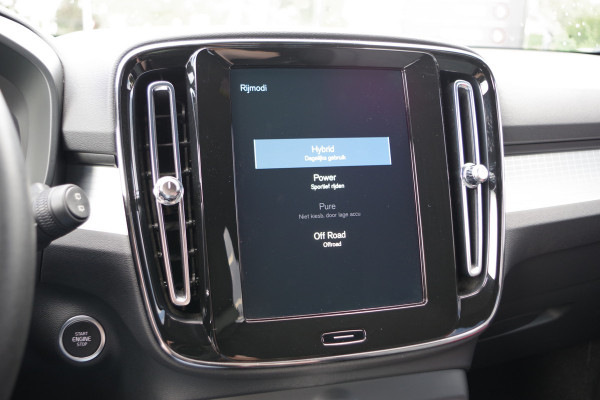 Volvo XC40 1.5 T4 Plug-in Hybrid 211 PK Core Bright, Camera, Climate Control, Carplay