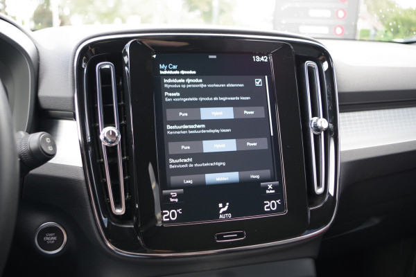 Volvo XC40 1.5 T4 Plug-in Hybrid 211 PK Core Bright, Camera, Climate Control, Carplay