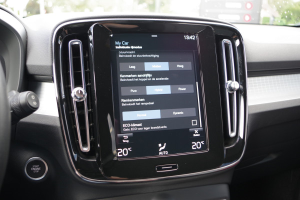 Volvo XC40 1.5 T4 Plug-in Hybrid 211 PK Core Bright, Camera, Climate Control, Carplay