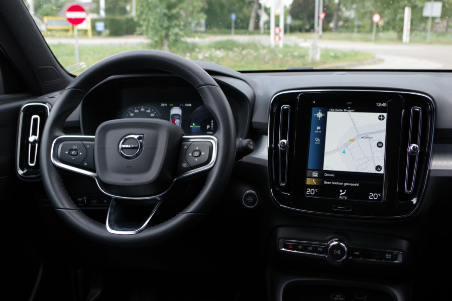 Volvo XC40 1.5 T4 Plug-in Hybrid 211 PK Core Bright, Camera, Climate Control, Carplay