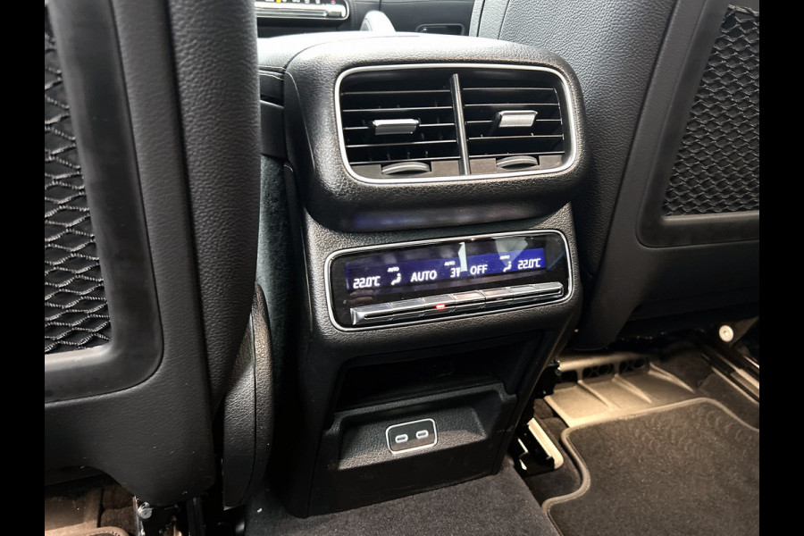Mercedes-Benz GLE 400 e 4MATIC AMG Line Premium 5 dubbelspaaks lichtmetalen velgen |Panoramadak | Wide screen | Navigatie | alarm klasse 3+5 Parking support met 350 grade camera | Inclusief 24 maanden Mercedes-Benz Certified garantie voor Europa.