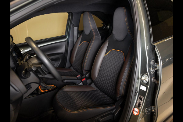 Toyota Aygo X 1.0 VVT-i S-CVT Limited / 72pk / Trekhaak / Stoelverwarming / JBL / Apple CarPlay /
