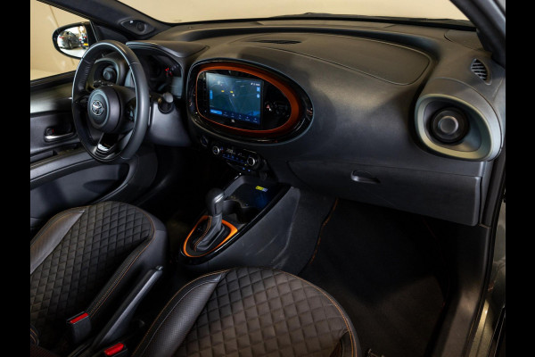 Toyota Aygo X 1.0 VVT-i S-CVT Limited / 72pk / Trekhaak / Stoelverwarming / JBL / Apple CarPlay /