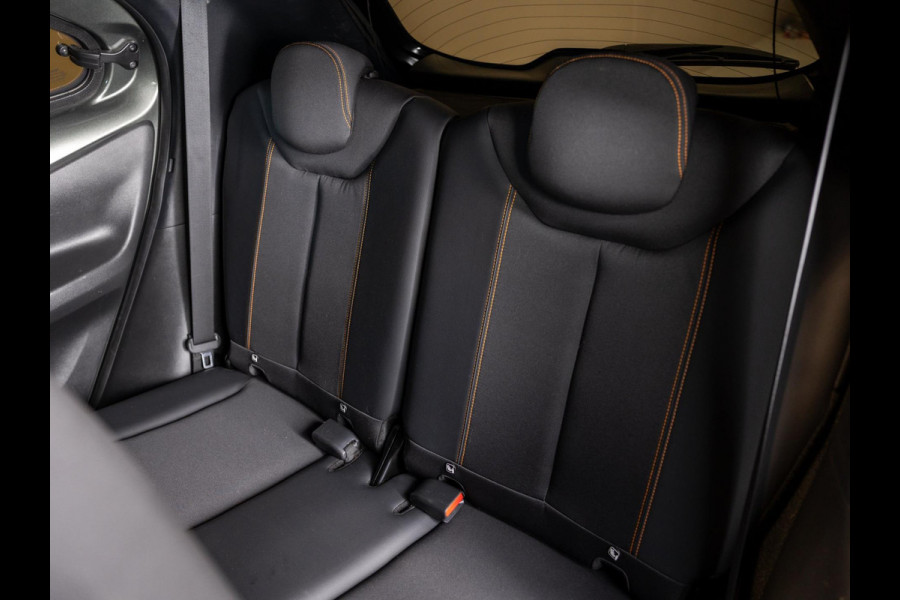 Toyota Aygo X 1.0 VVT-i S-CVT Limited / 72pk / Trekhaak / Stoelverwarming / JBL / Apple CarPlay /