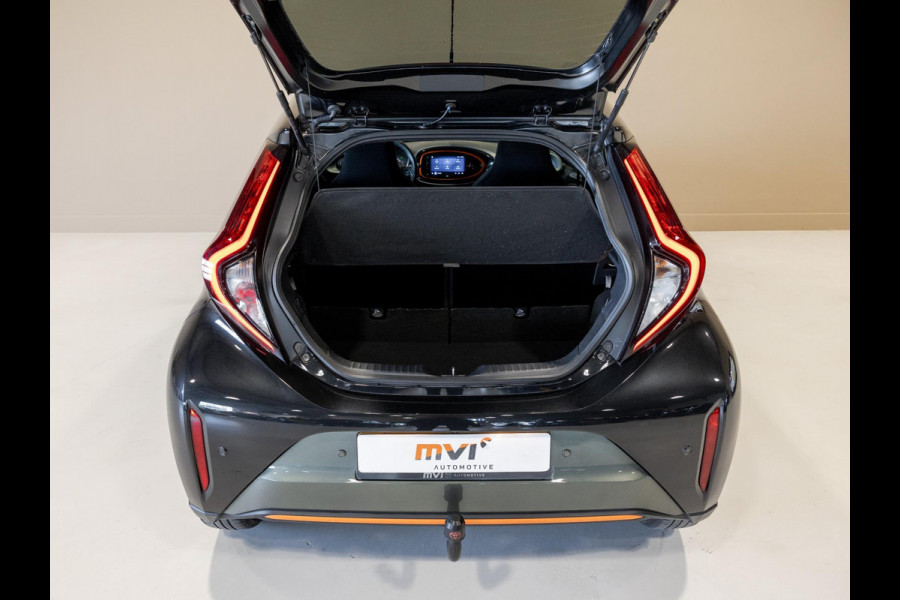 Toyota Aygo X 1.0 VVT-i S-CVT Limited / 72pk / Trekhaak / Stoelverwarming / JBL / Apple CarPlay /