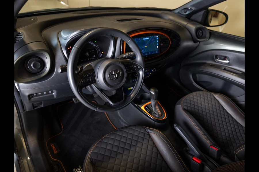 Toyota Aygo X 1.0 VVT-i S-CVT Limited / 72pk / Trekhaak / Stoelverwarming / JBL / Apple CarPlay /