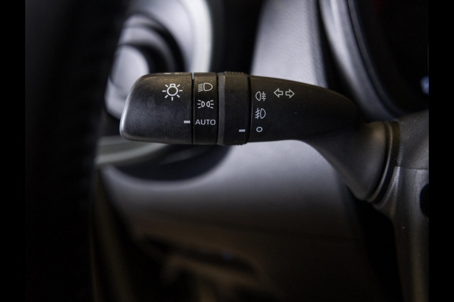 Toyota Aygo X 1.0 VVT-i S-CVT Limited / 72pk / Trekhaak / Stoelverwarming / JBL / Apple CarPlay /