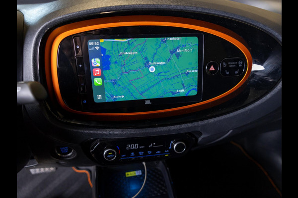 Toyota Aygo X 1.0 VVT-i S-CVT Limited / 72pk / Trekhaak / Stoelverwarming / JBL / Apple CarPlay /