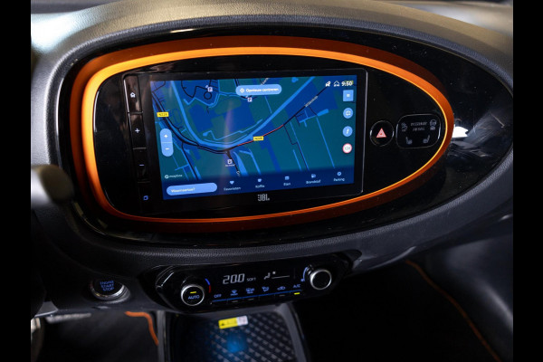 Toyota Aygo X 1.0 VVT-i S-CVT Limited / 72pk / Trekhaak / Stoelverwarming / JBL / Apple CarPlay /
