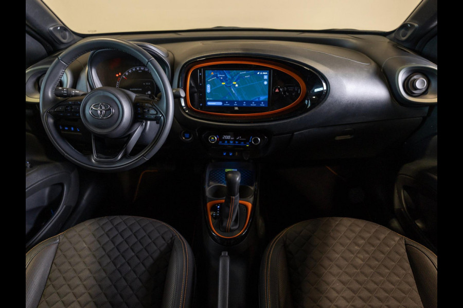 Toyota Aygo X 1.0 VVT-i S-CVT Limited / 72pk / Trekhaak / Stoelverwarming / JBL / Apple CarPlay /